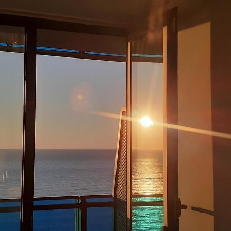 Aparthotel Only Front Sea View, No Side View, Wonderful Panorama, High Floor, Location Guarantee Batumi Exterior foto
